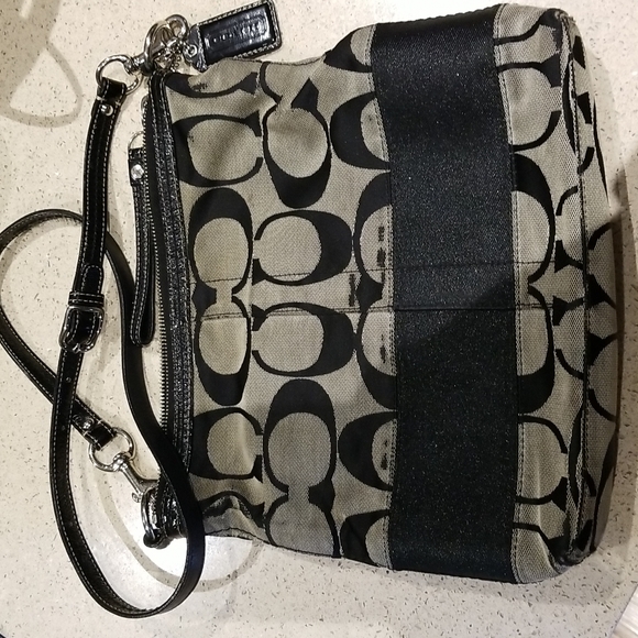 Coach Handbags - Coach black/tan Crossbody purse good condition